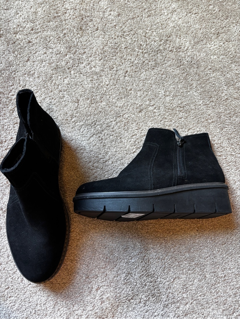 Clark's Women's AIRABELL Black Suede Platform Ankle Boots 8.5W